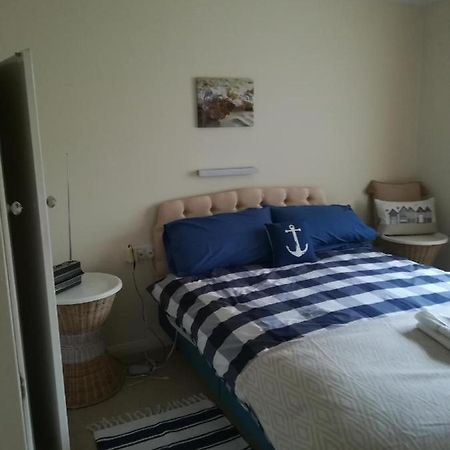 Pine Lodge Barton on Sea Buitenkant foto