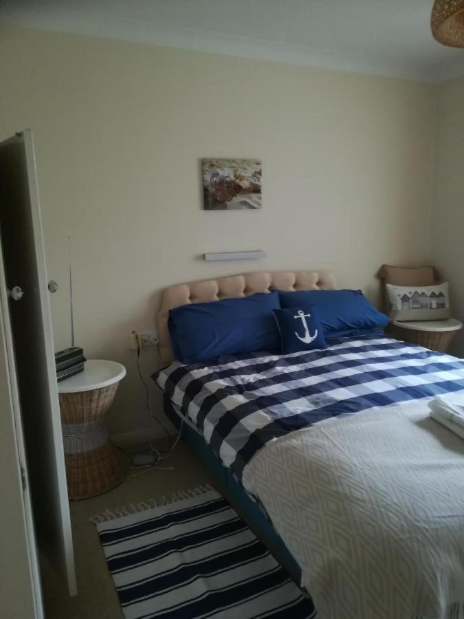 Pine Lodge Barton on Sea Buitenkant foto