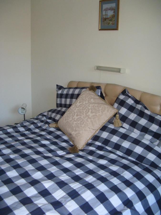 Pine Lodge Barton on Sea Buitenkant foto